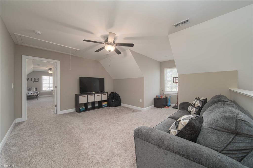 127 Elberon Court Property Photo 25