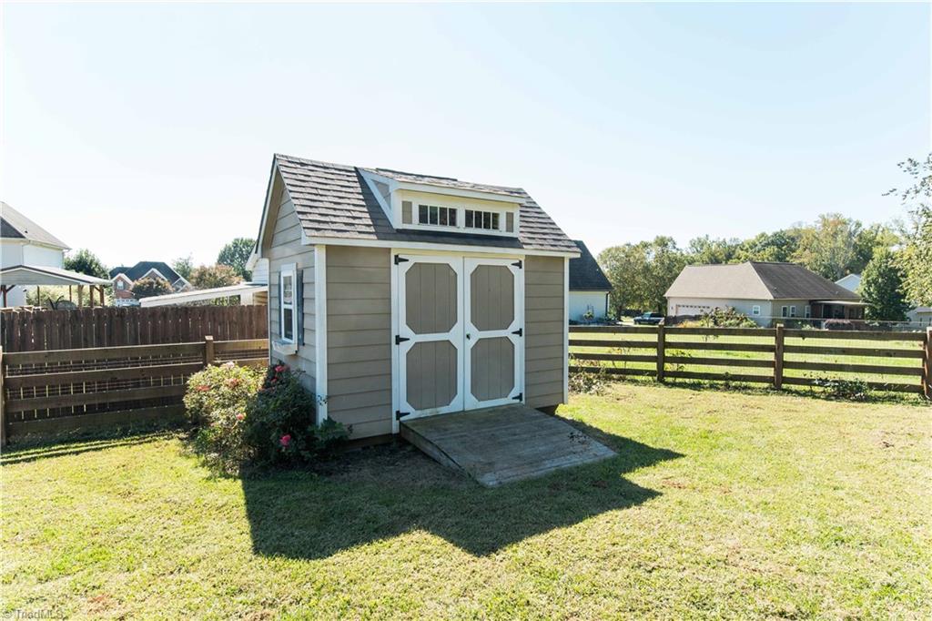 127 Elberon Court Property Photo 37