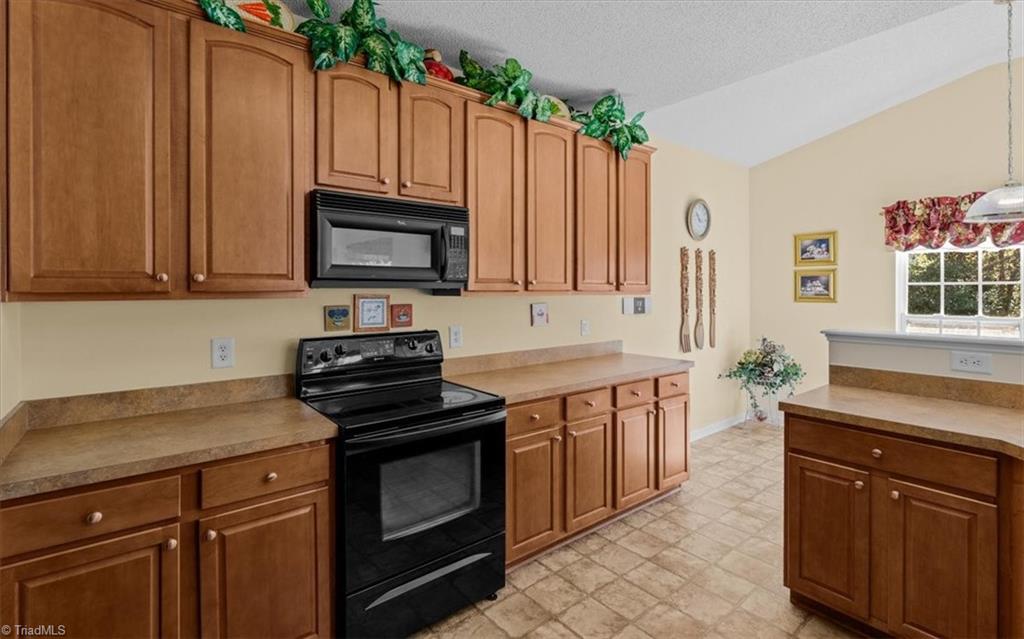 4264 Harbor Ridge Drive Property Photo 12