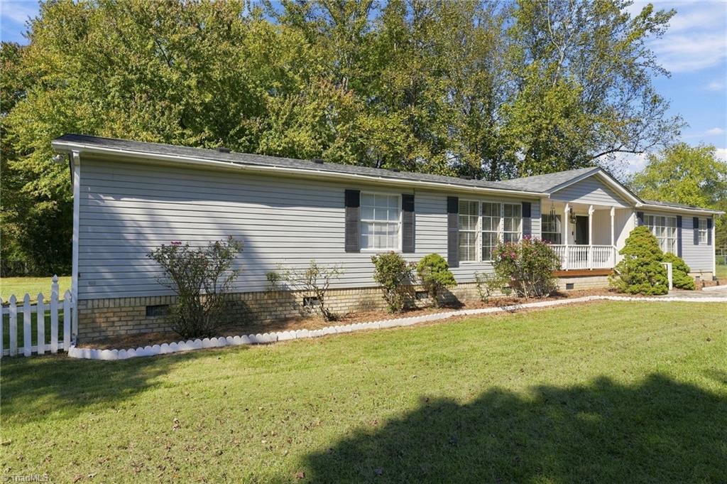 3020 Ellisboro Road Property Photo 3