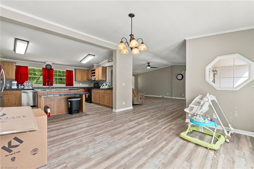 3020 Ellisboro Road Property Photo 8