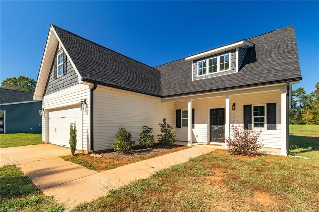 703 Deadmon Road Property Photo 4