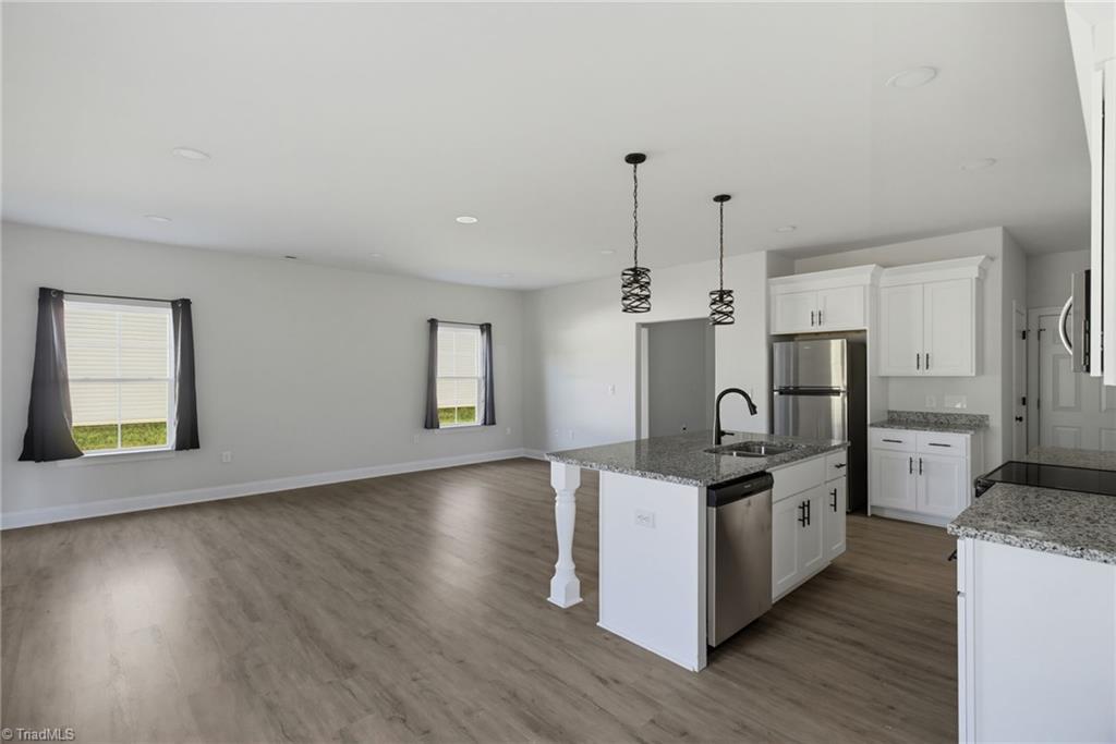 703 Deadmon Road Property Photo 13