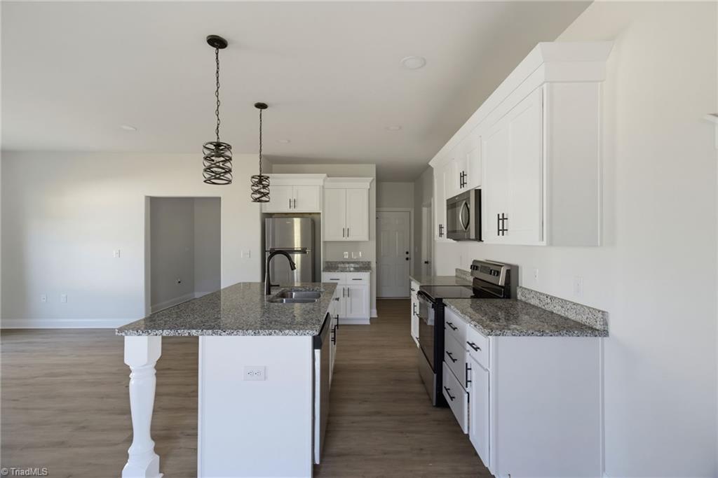 703 Deadmon Road Property Photo 14
