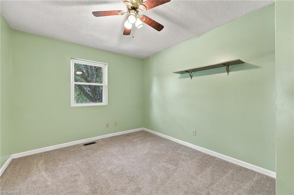 3215 Meadow Lane Property Photo 15