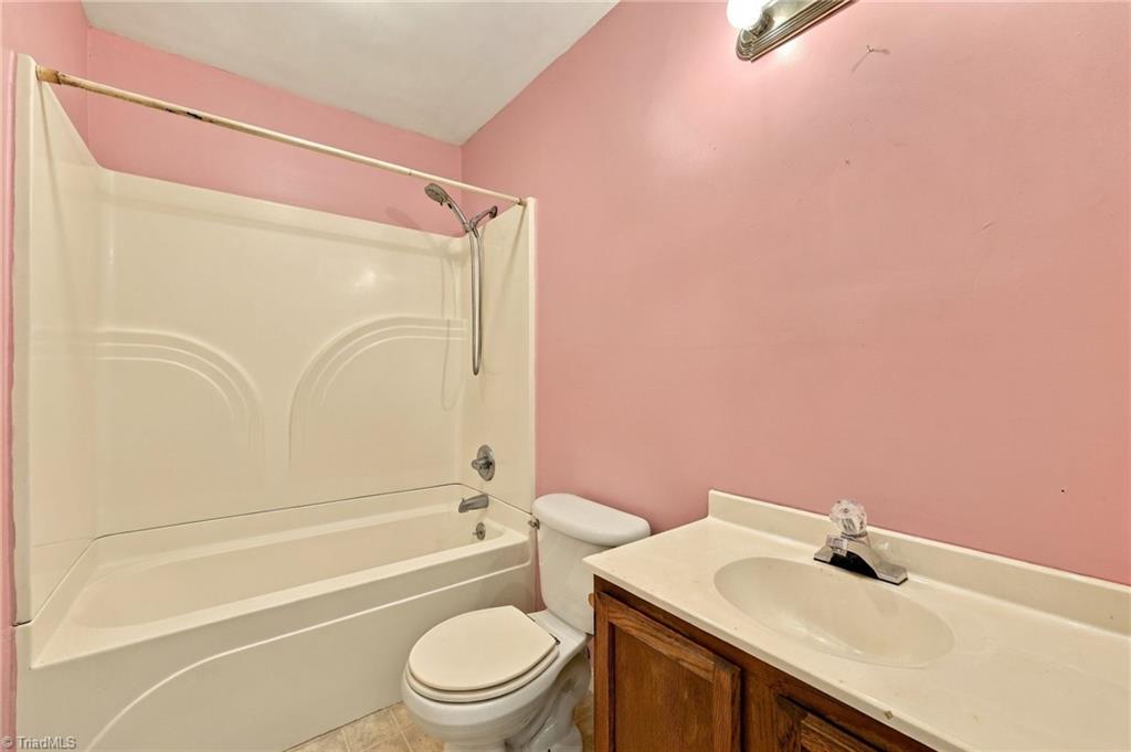 3215 Meadow Lane Property Photo 19