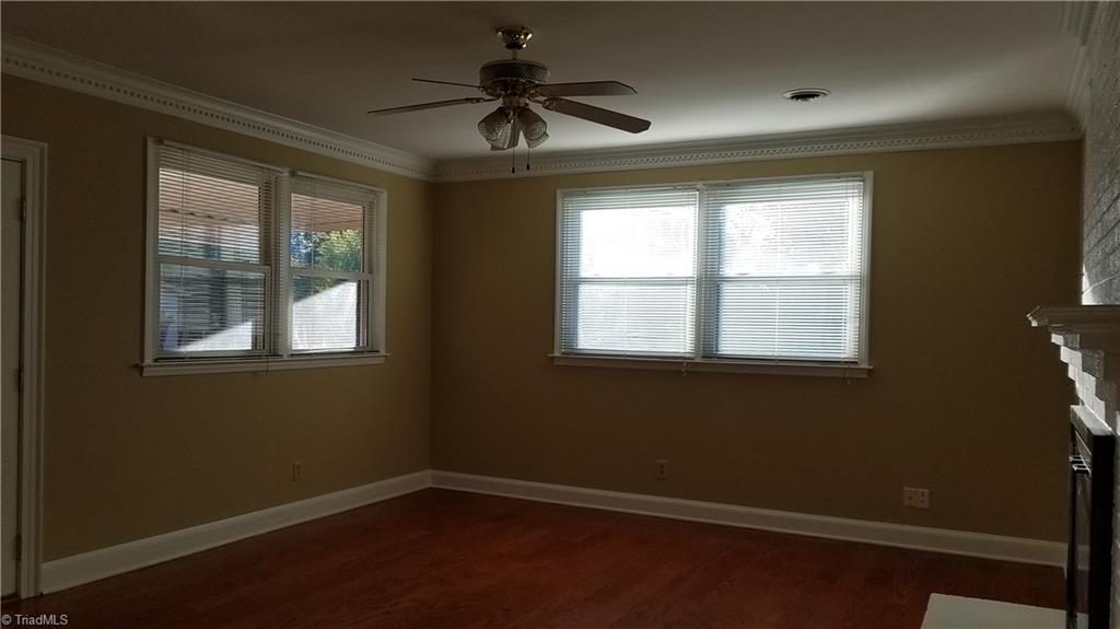 2512 Burgundy Drive Property Photo 4