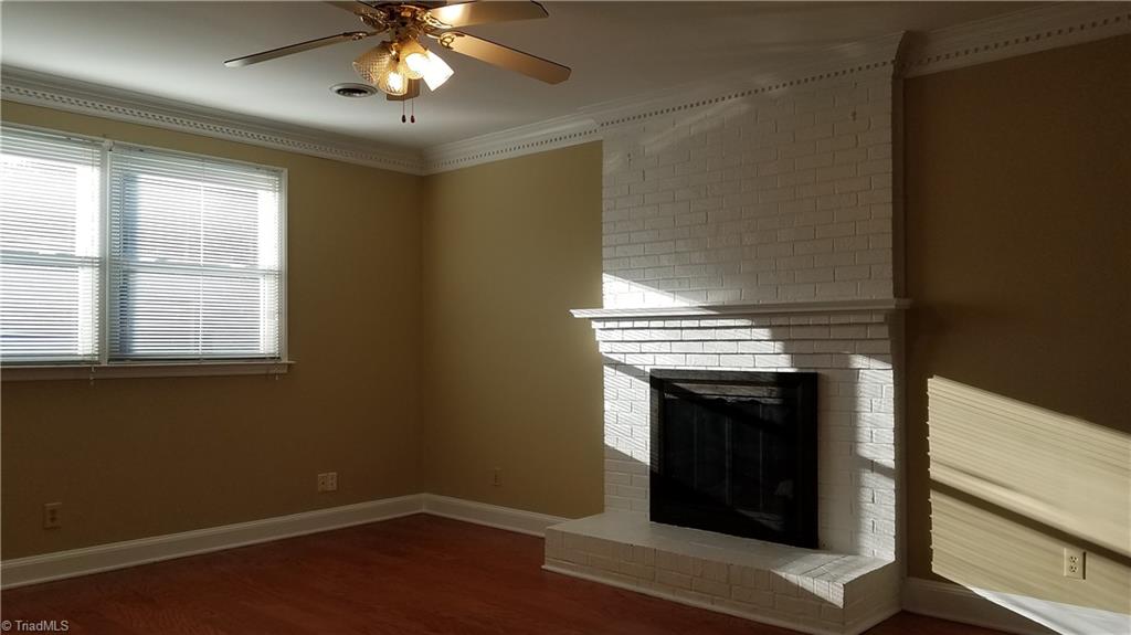 2512 Burgundy Drive Property Photo 5
