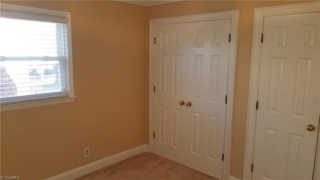 2512 Burgundy Drive Property Photo 7