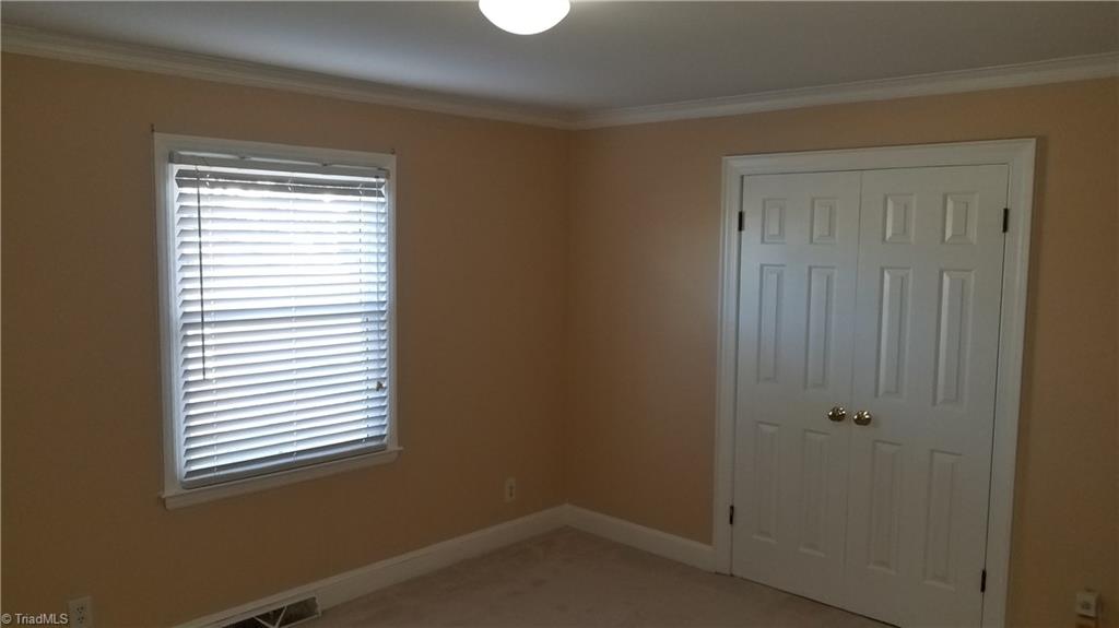 2512 Burgundy Drive Property Photo 8