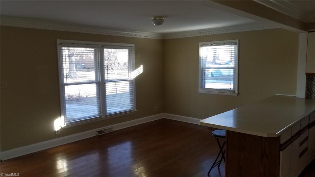 2512 Burgundy Drive Property Photo 10