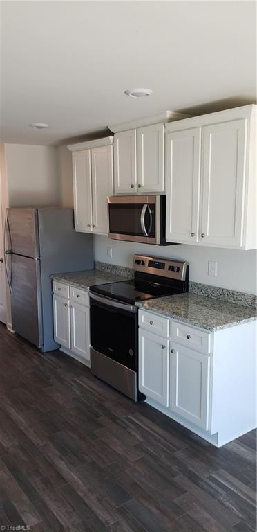 4600 Hazelburn Drive Property Photo 4