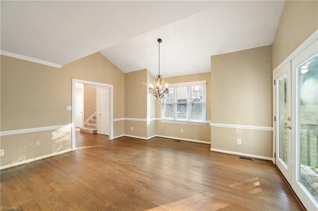 4564 Fernhaven Circle Property Photo 9