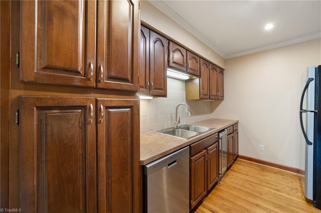 4564 Fernhaven Circle Property Photo 18
