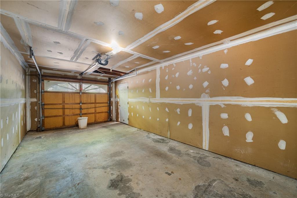 4564 Fernhaven Circle Property Photo 37