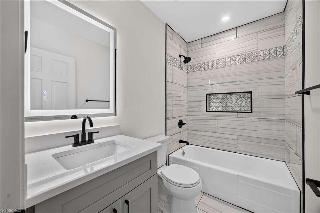 411 Lowdermilk Street Property Photo 24