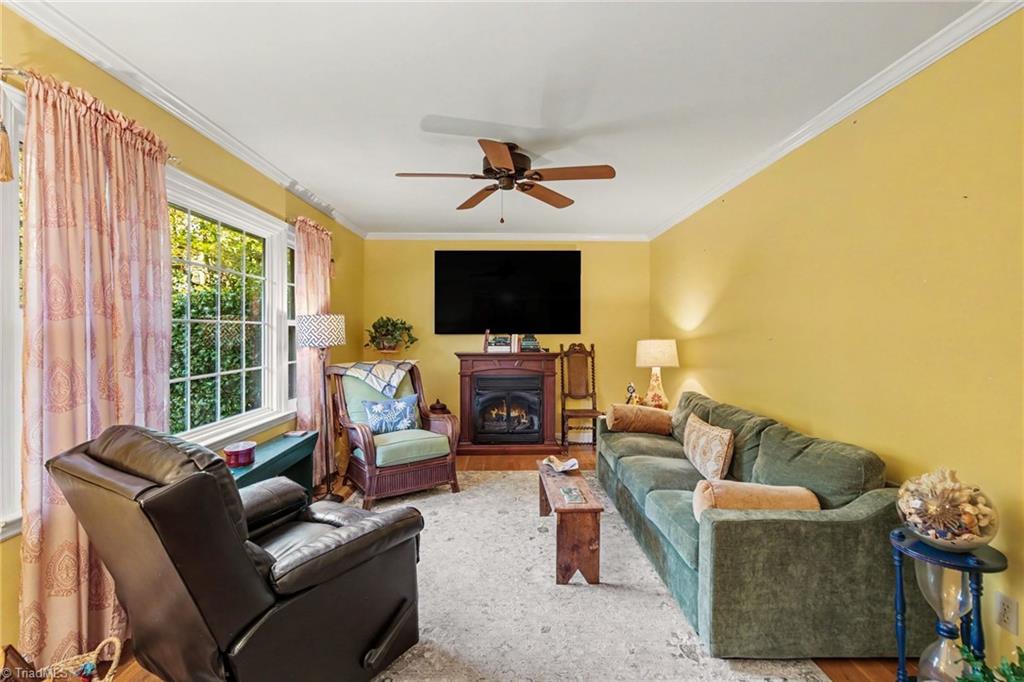 2336 Kaywood Lane Property Photo 4