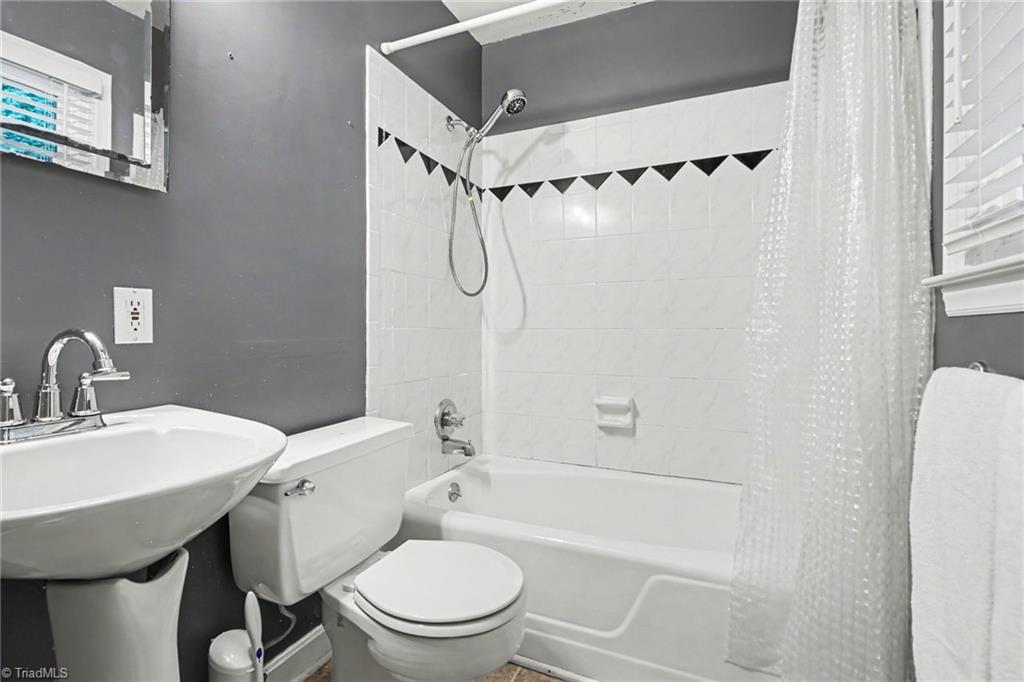 2336 Kaywood Lane Property Photo 14