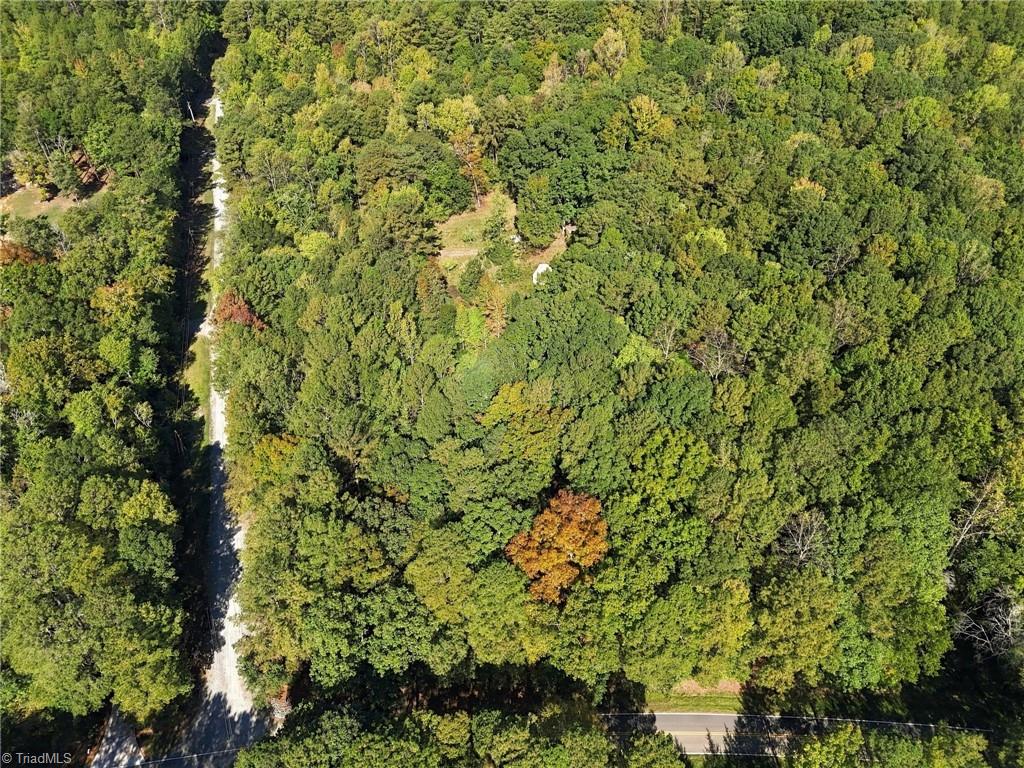 96 Deer Run Property Photo 4