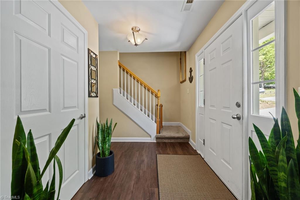 6156 Brinkley Park Drive Property Photo 3