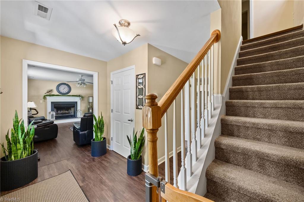 6156 Brinkley Park Drive Property Photo 4
