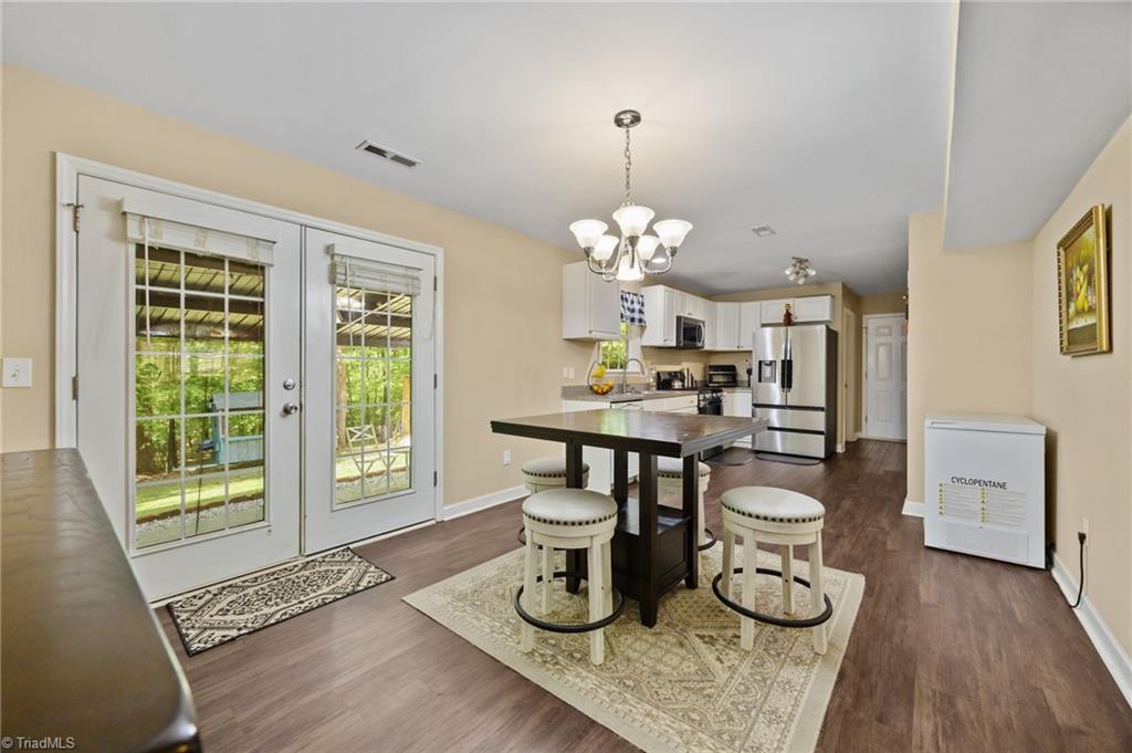 6156 Brinkley Park Drive Property Photo 10