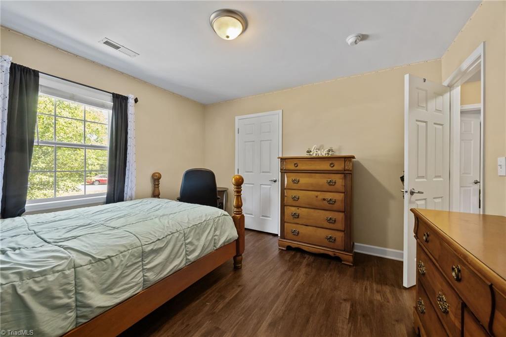 6156 Brinkley Park Drive Property Photo 17