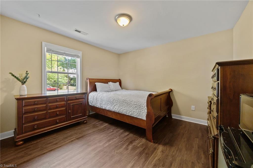 6156 Brinkley Park Drive Property Photo 18