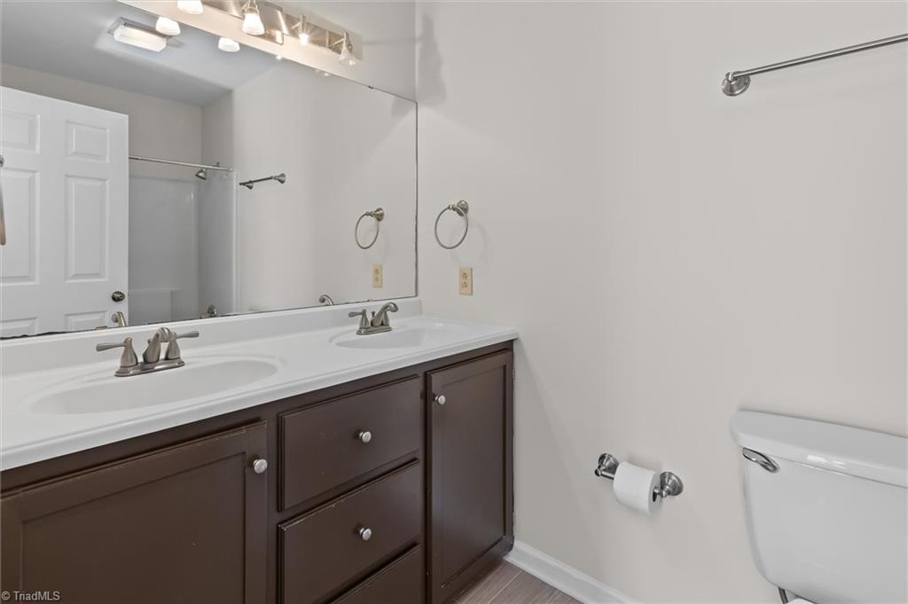 120 Greenbriar Street # 3 Property Photo 17
