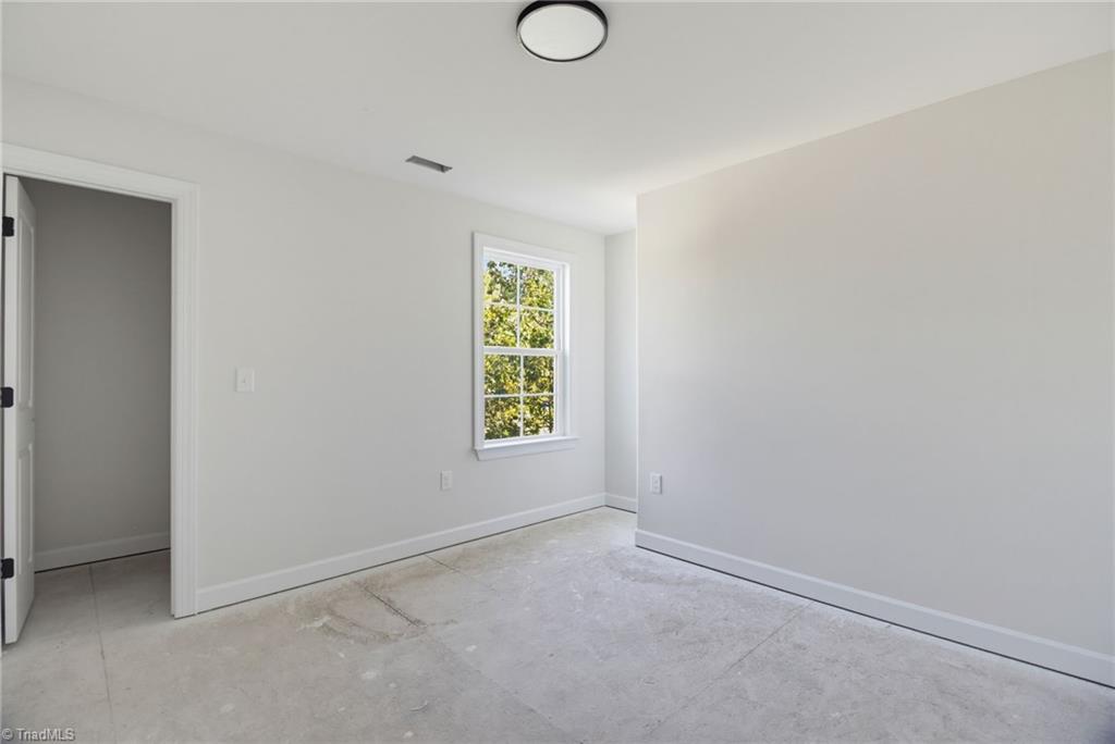 811 W Swannanoa Avenue Property Photo 20