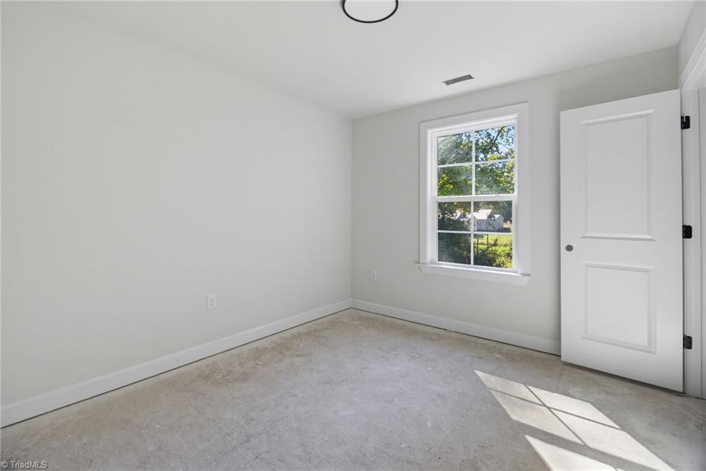811 W Swannanoa Avenue Property Photo 22
