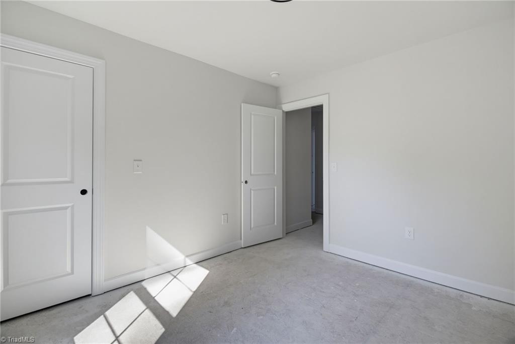 811 W Swannanoa Avenue Property Photo 23