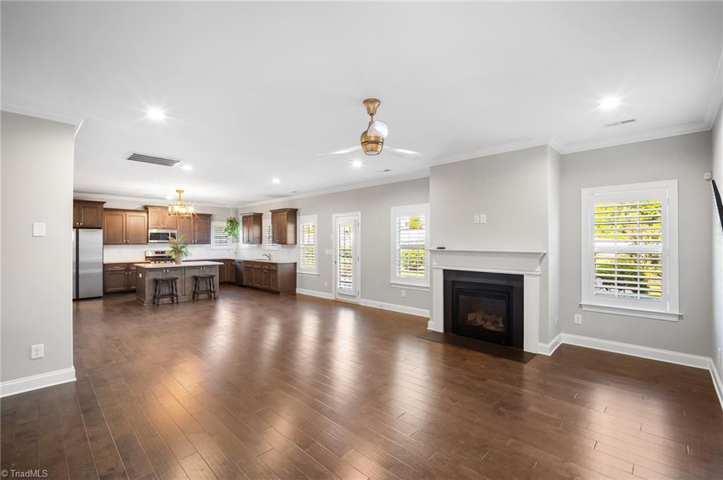 163 Phoenix Court Property Photo 4