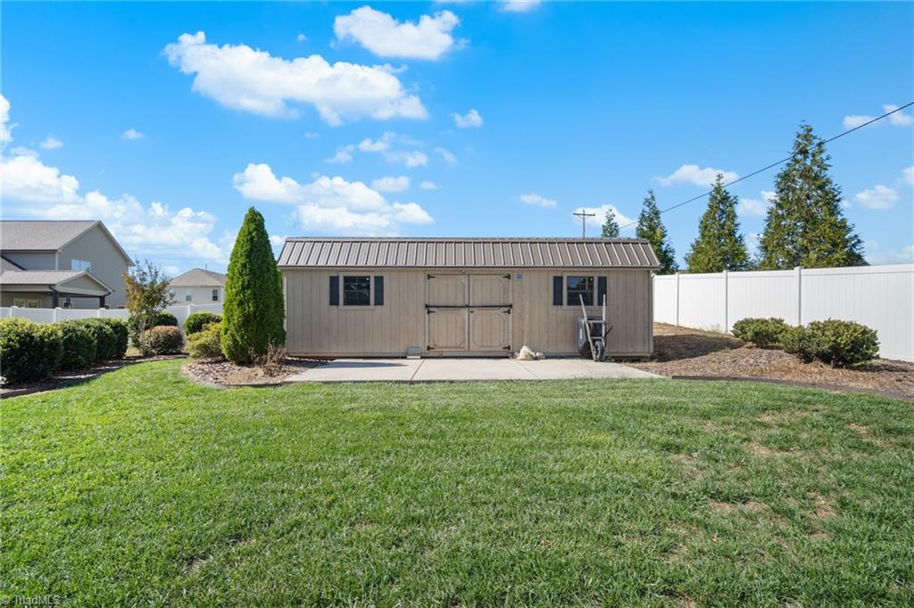 163 Phoenix Court Property Photo 39