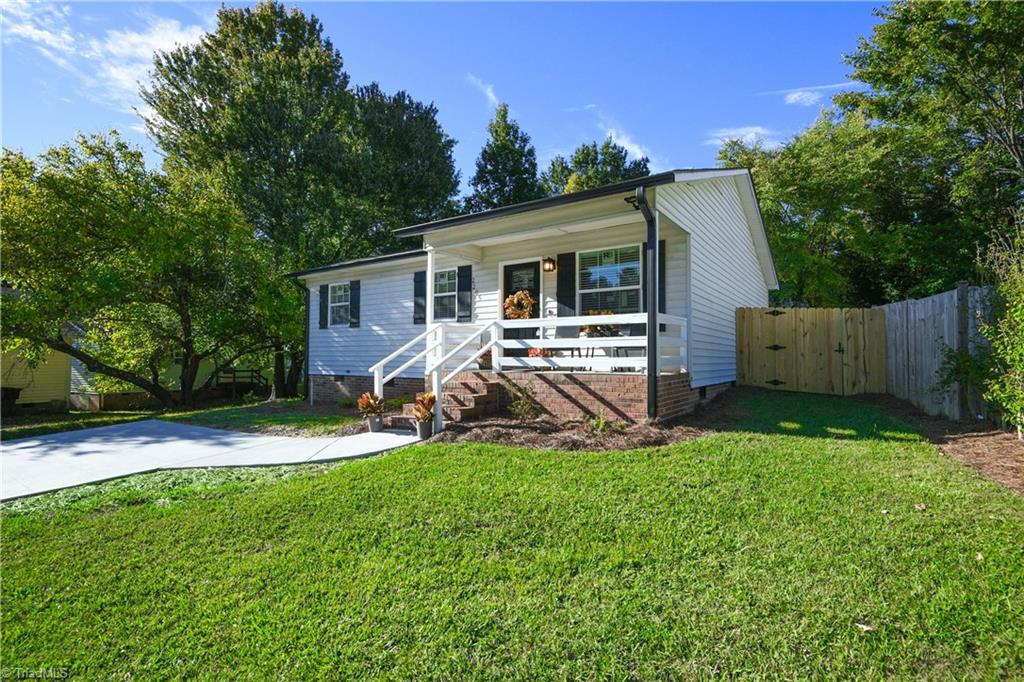 2205 Gable Way Property Photo 4
