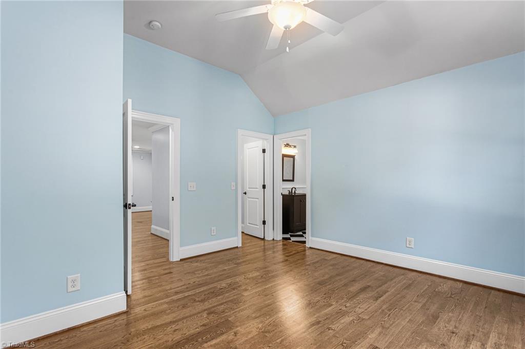 825 E Franklin Street Property Photo 29