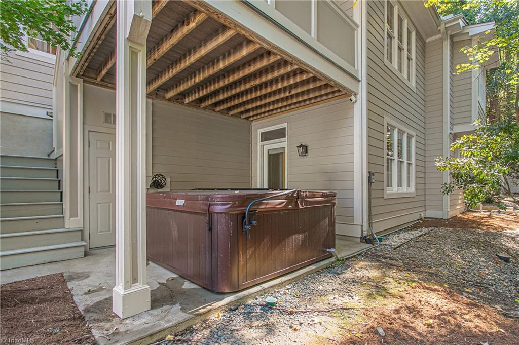 825 E Franklin Street Property Photo 47