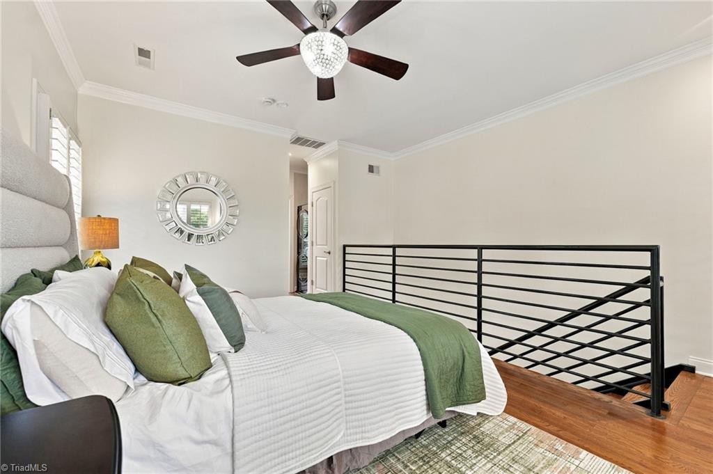 624 Elm Street # A Property Photo 15