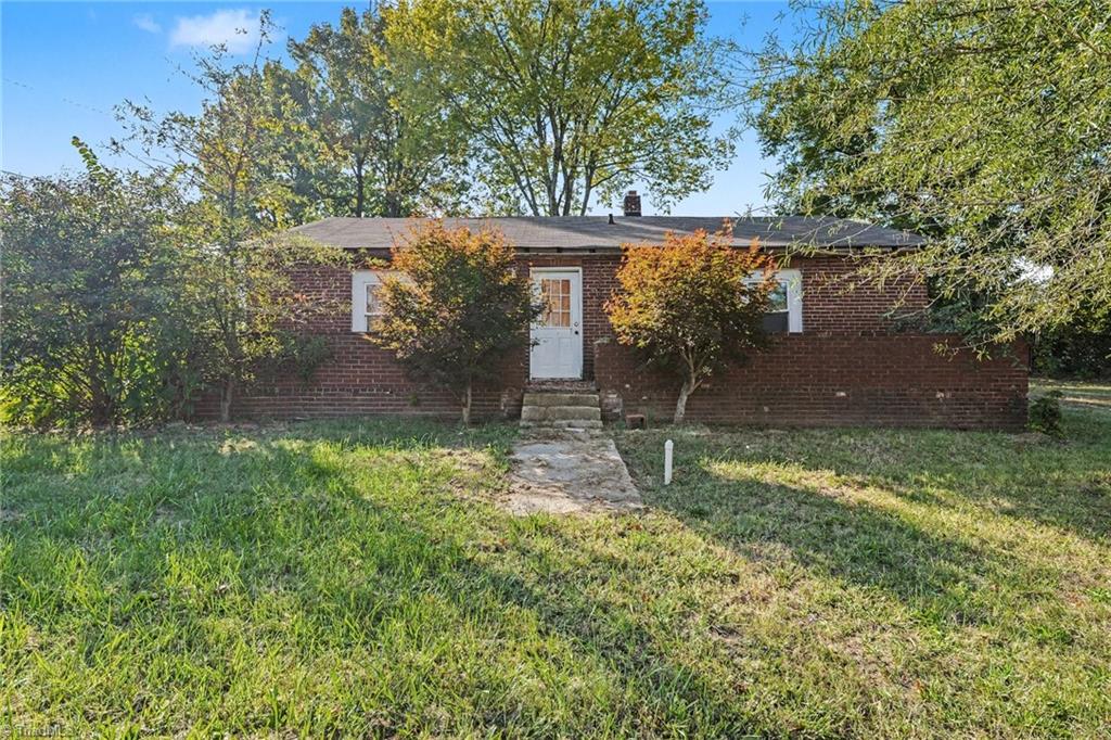 2004 Van Buren Street Property Photo 1