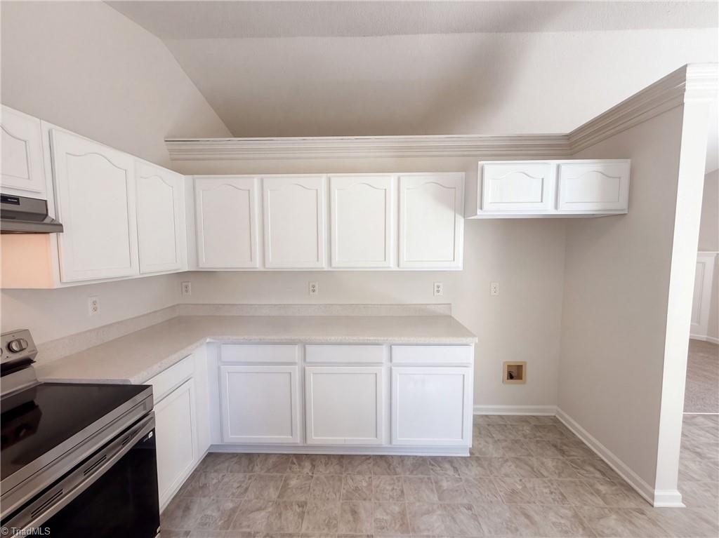 8507 Deer Path Court Property Photo 2