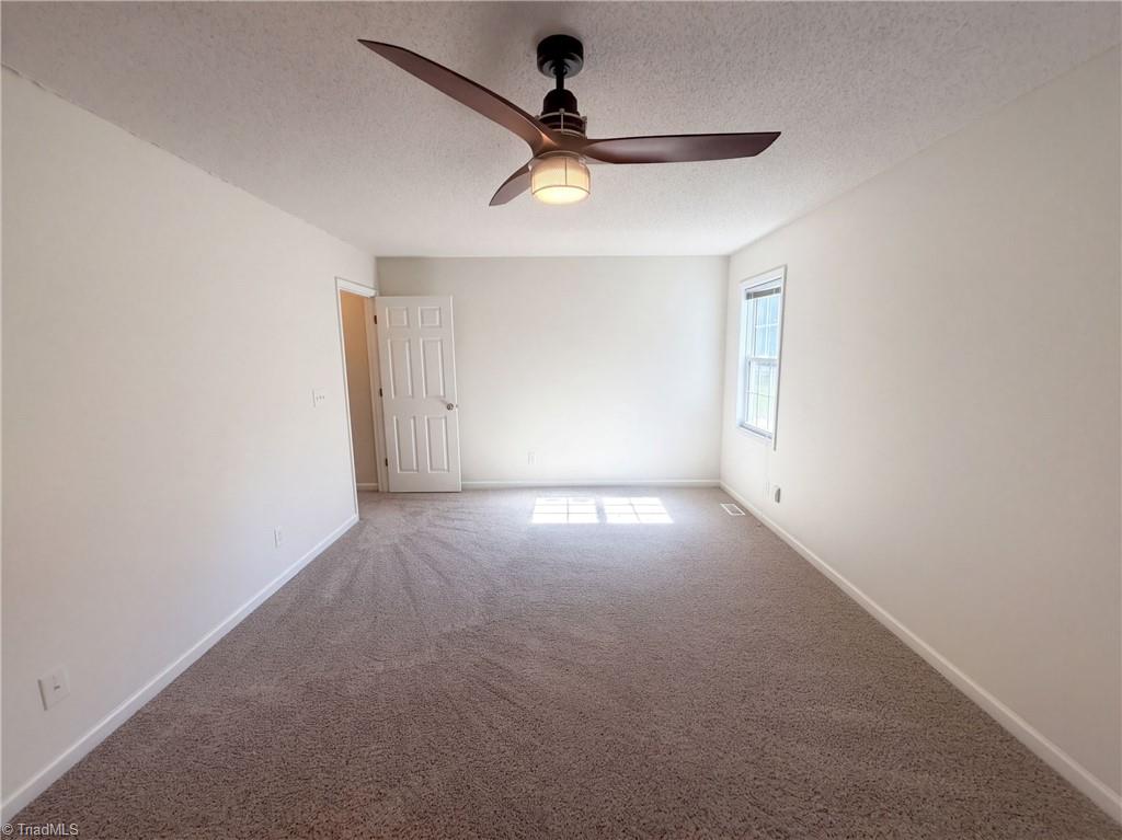 8507 Deer Path Court Property Photo 4
