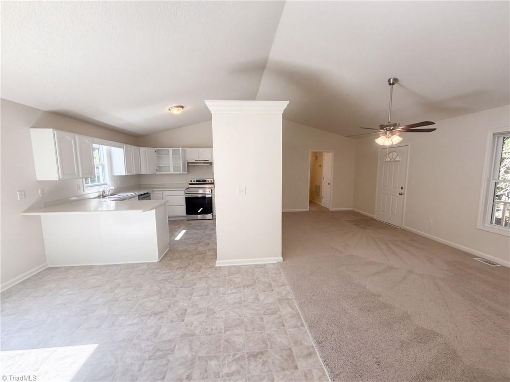8507 Deer Path Court Property Photo 13