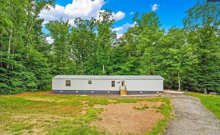 6771 Ridgewood Court Property Photo 1