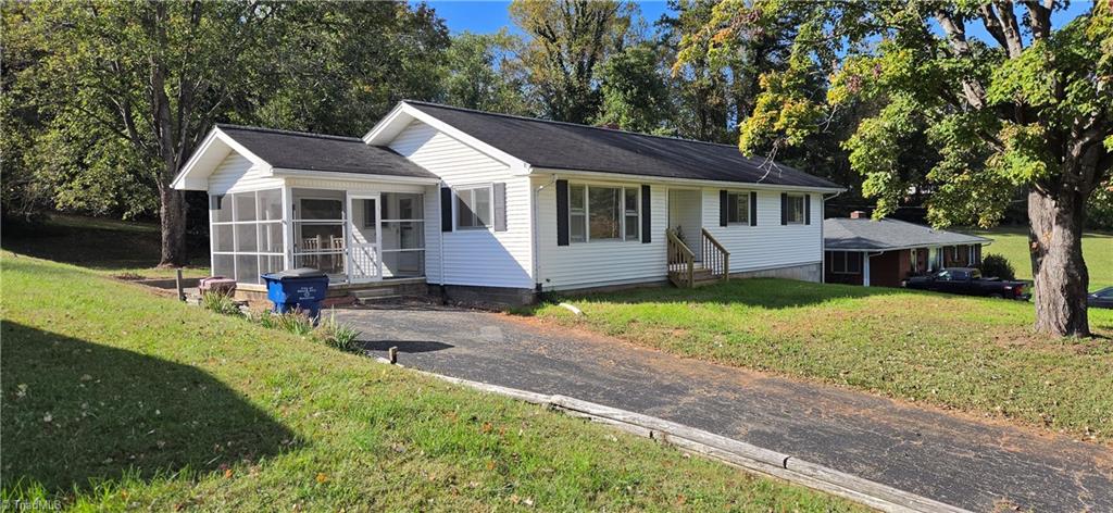 1811 Gwyn Street Property Photo 2