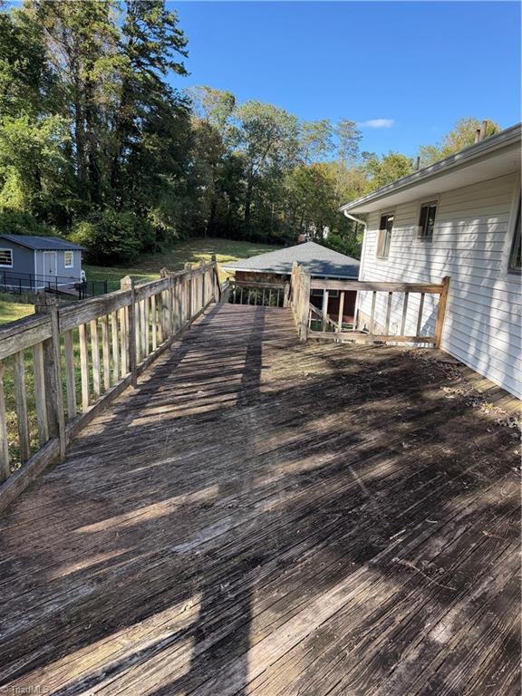 1811 Gwyn Street Property Photo 11