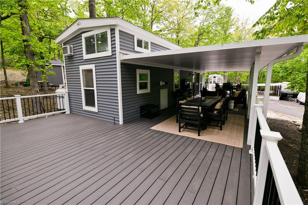 310 Laurelwood Lane Property Photo 23