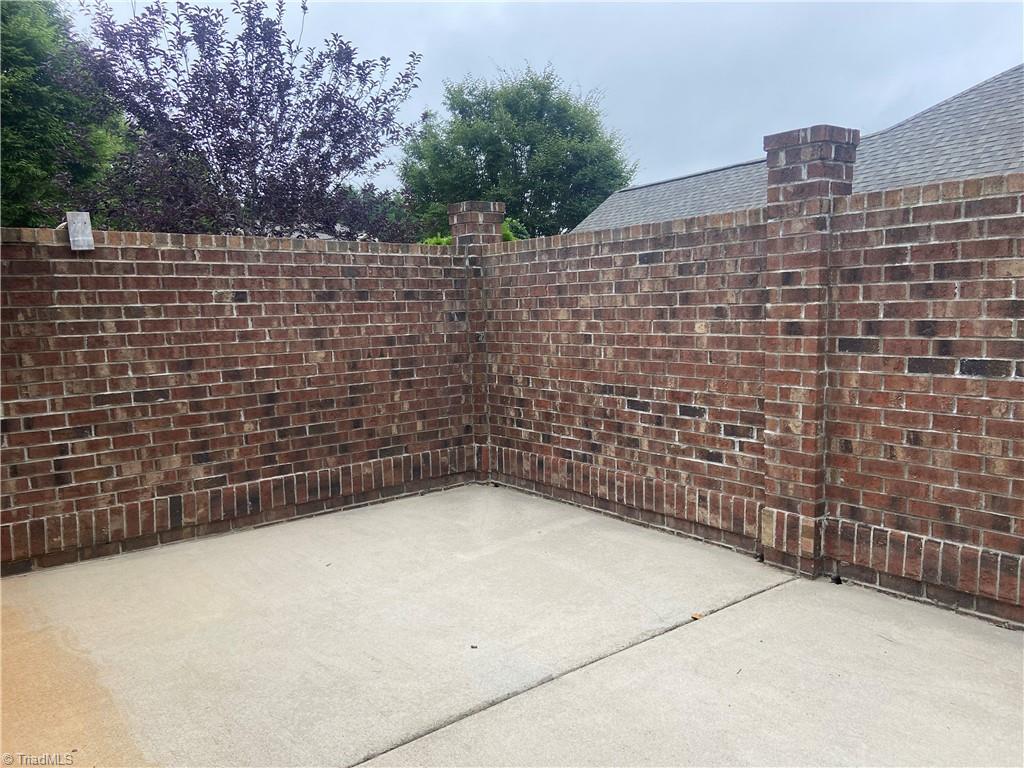 204 Friedberg Village Drive Property Photo 18