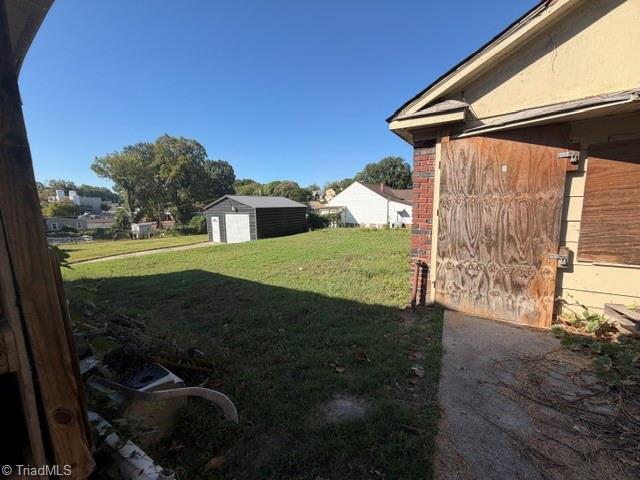 2300 N Glenn Avenue Property Photo 3