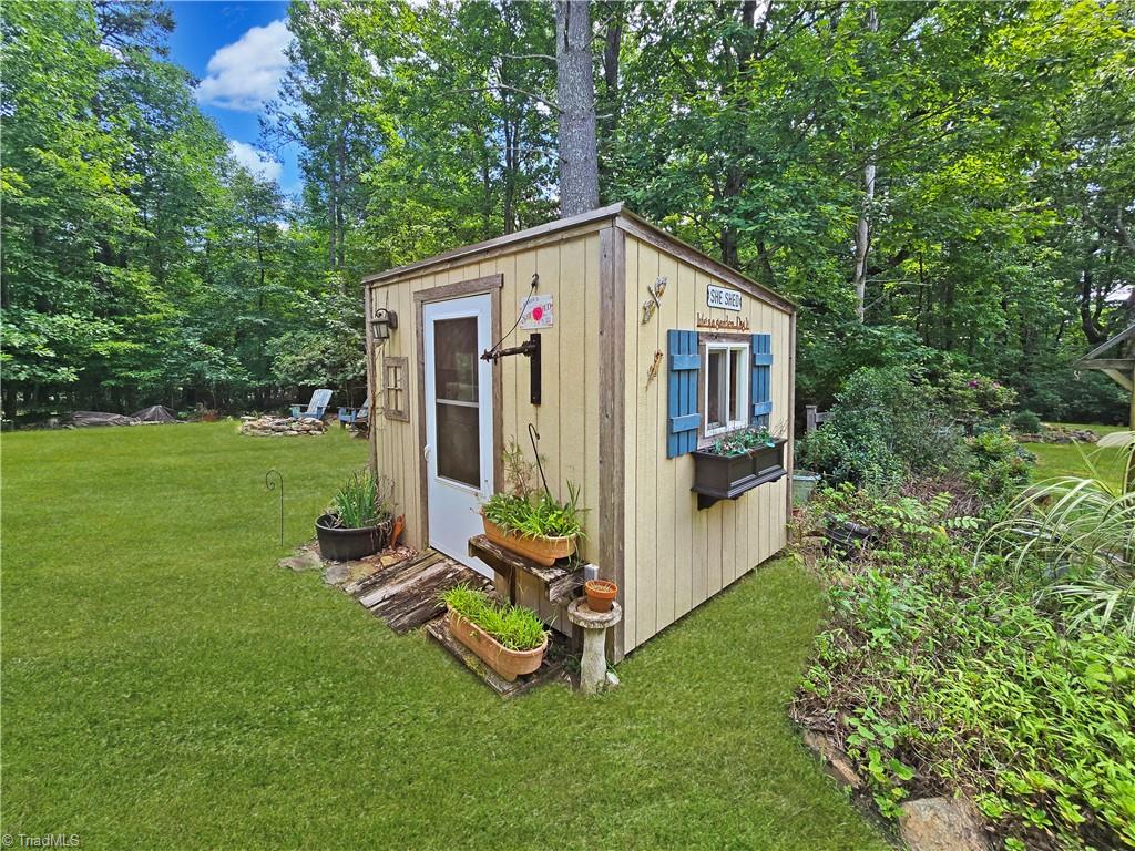 13641 Traphill Road Property Photo 32