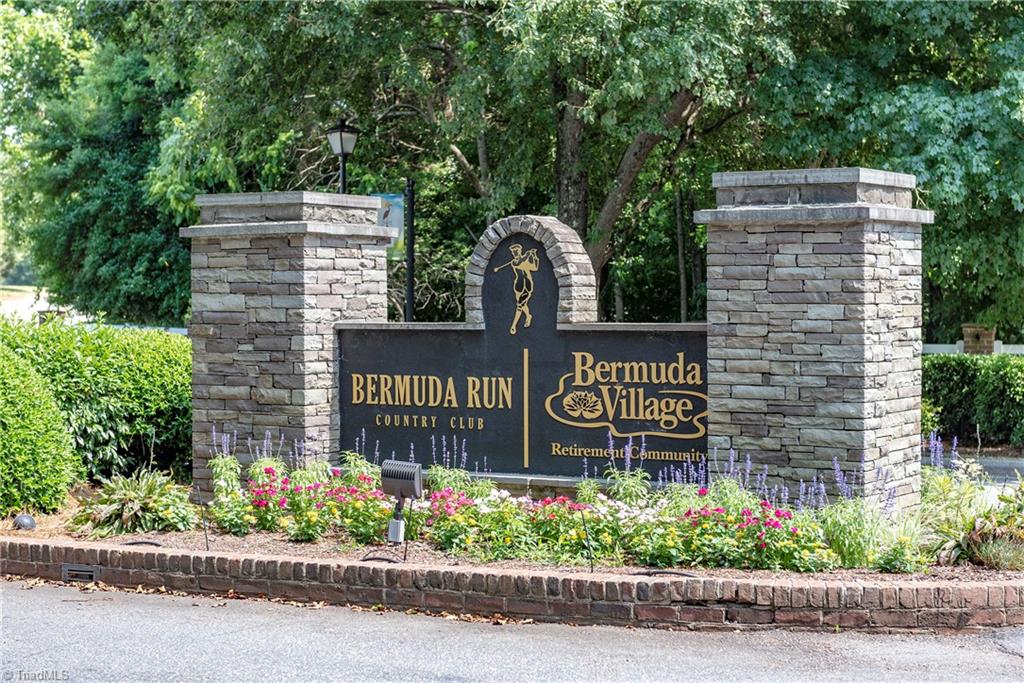 3228 Bermuda Village Drive Property Photo 1
